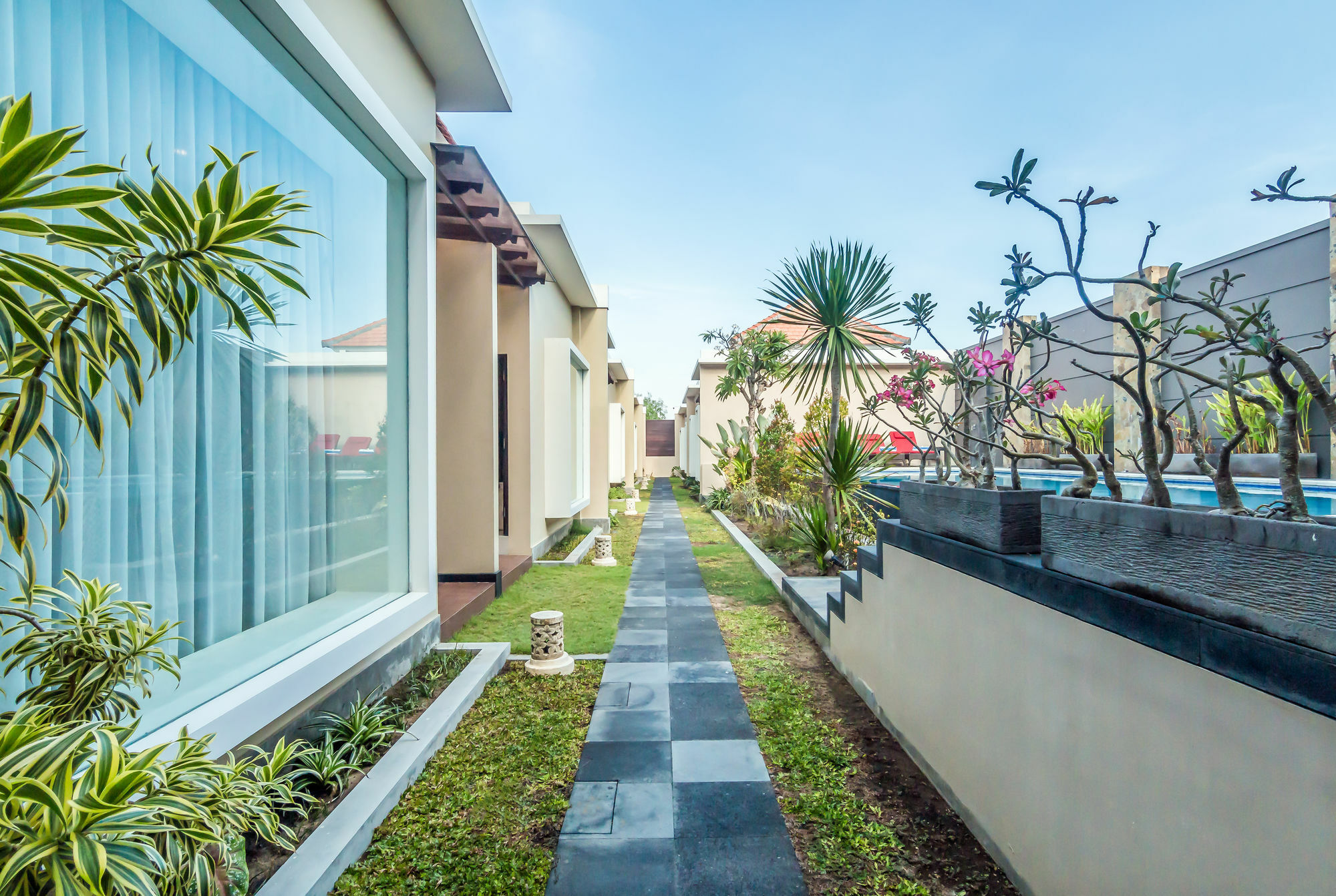 Hotel Zen Premium Seminyak Eka Laweya Exterior foto