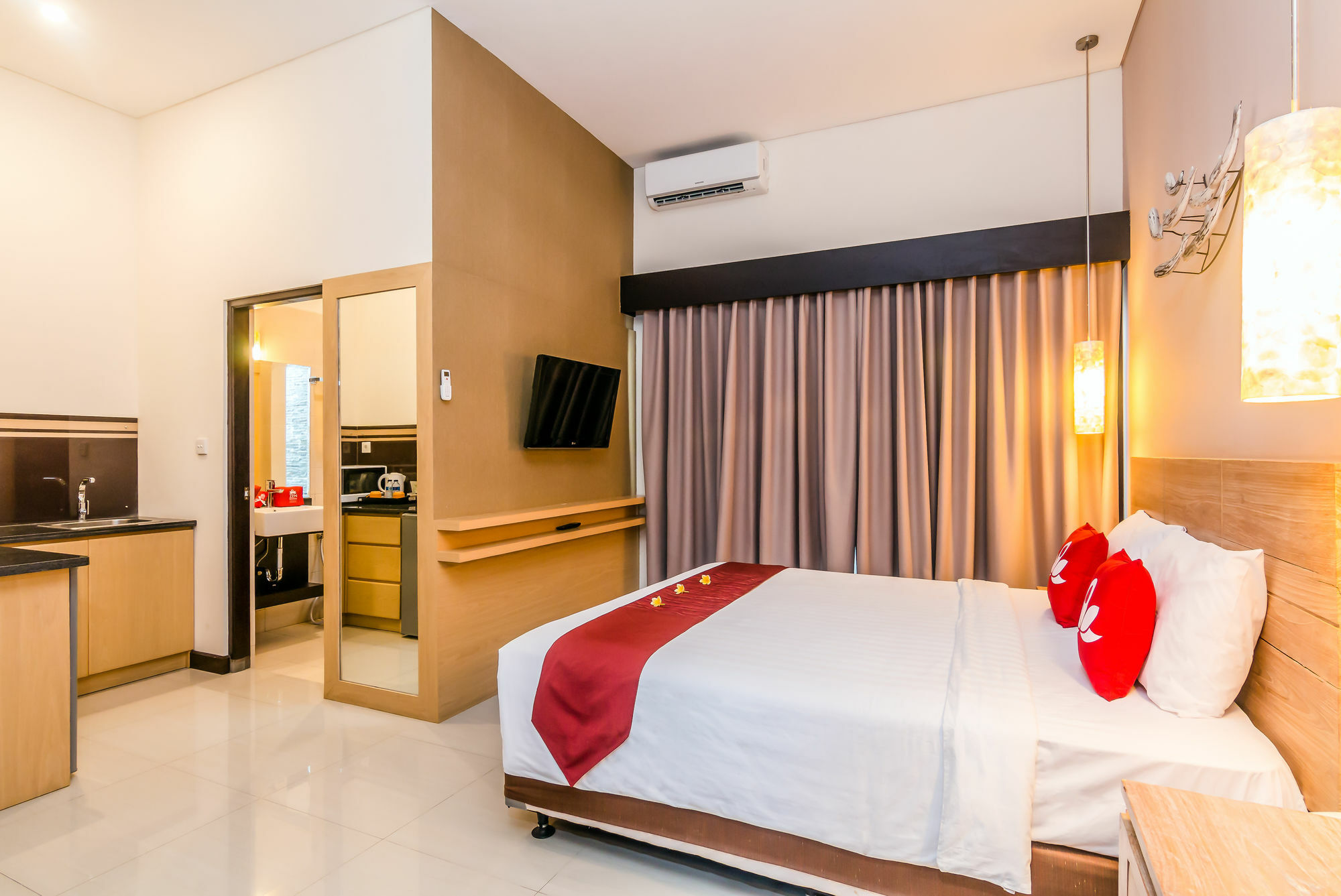 Hotel Zen Premium Seminyak Eka Laweya Exterior foto