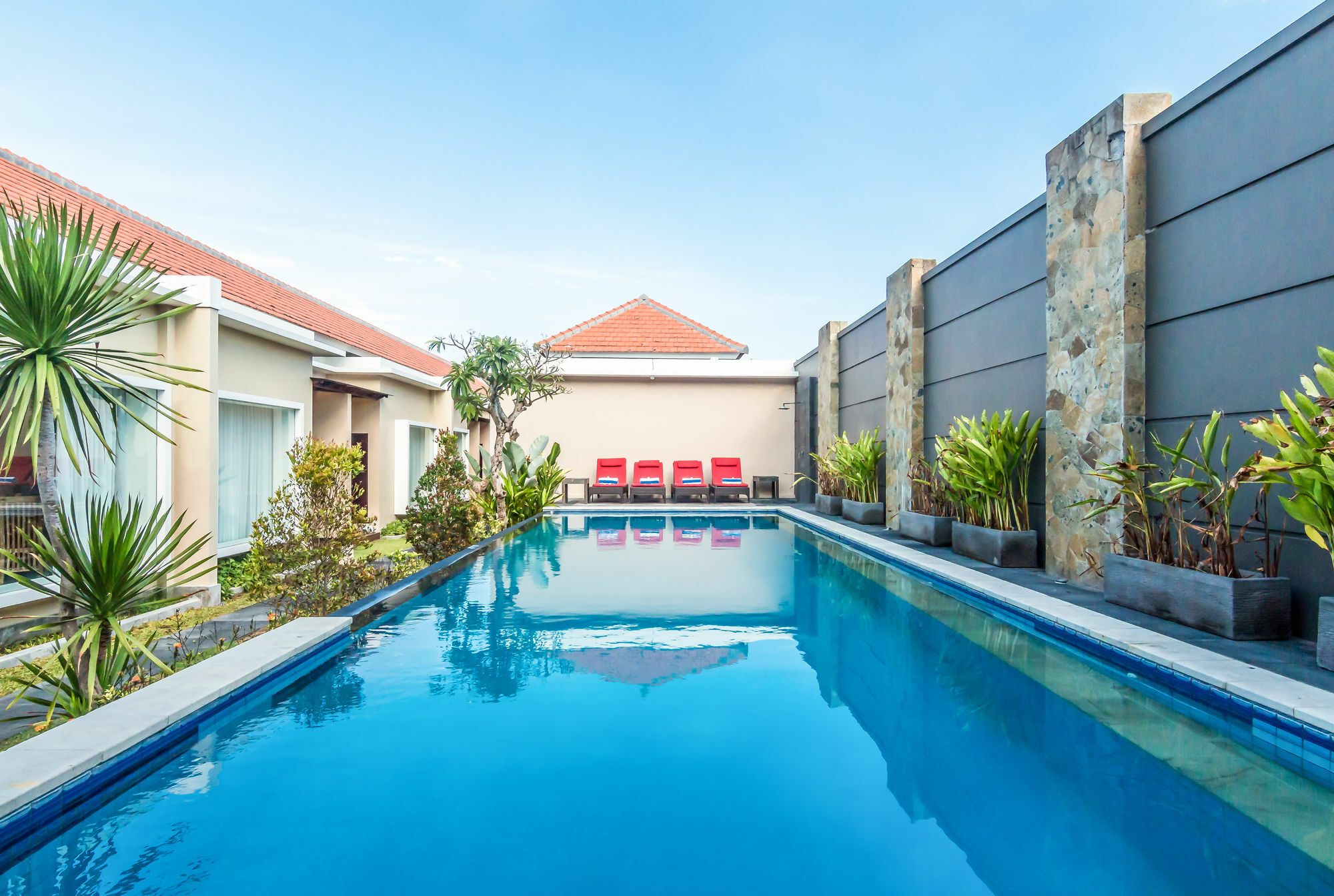 Hotel Zen Premium Seminyak Eka Laweya Exterior foto